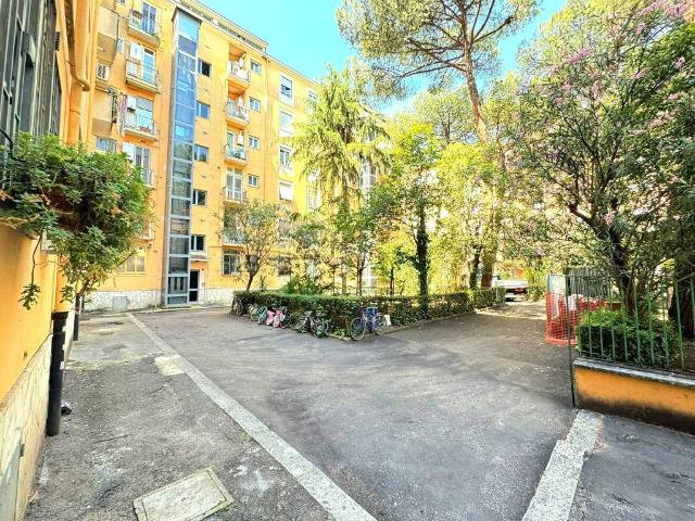 Appartamento in vendita a Roma RM