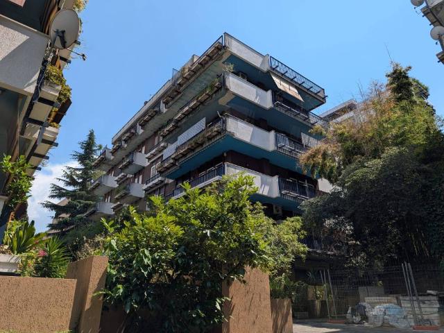 Appartamento in vendita a Roma RM