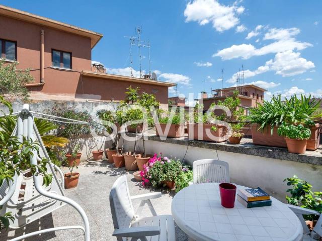 Appartamento in vendita a Roma RM