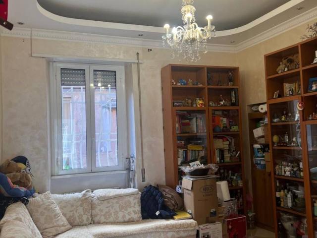 Appartamento in vendita a Roma RM