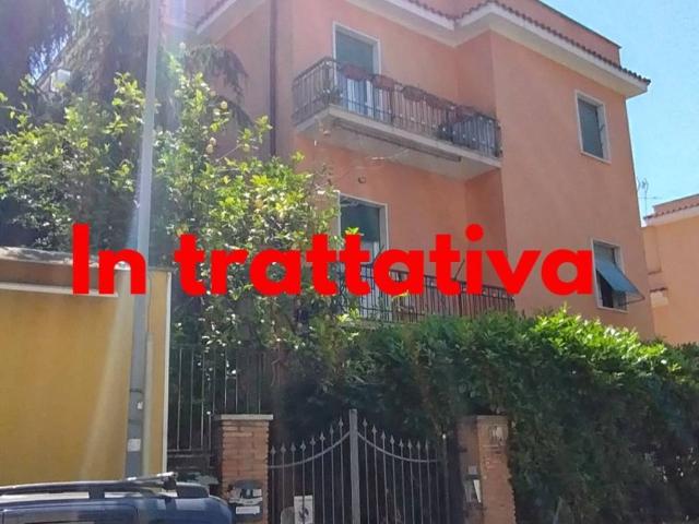 Appartamento in vendita a Roma RM