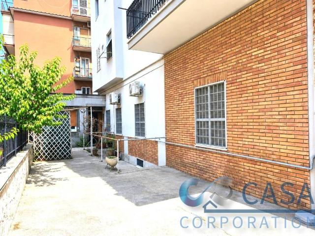 Appartamento in vendita a Roma RM