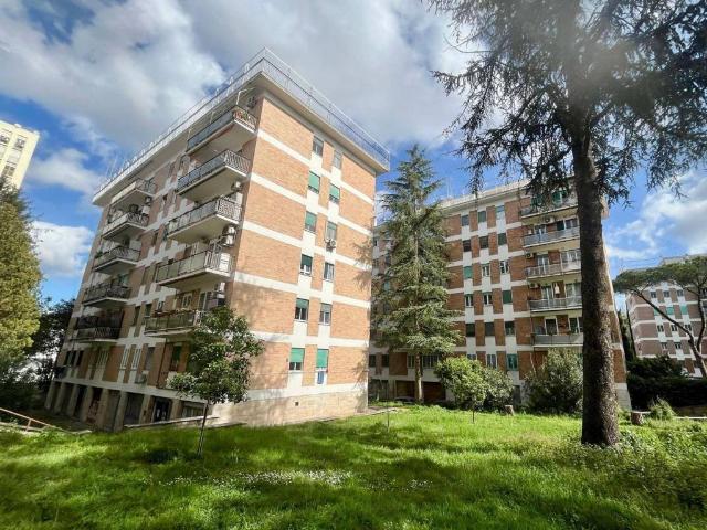 Appartamento in vendita a Roma RM