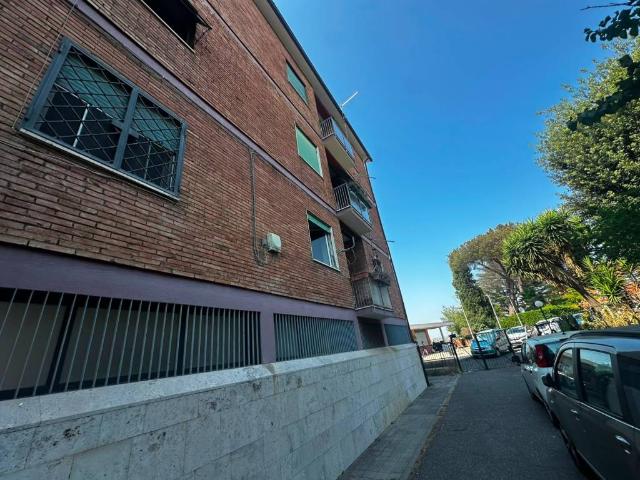 Appartamento in vendita a Roma RM