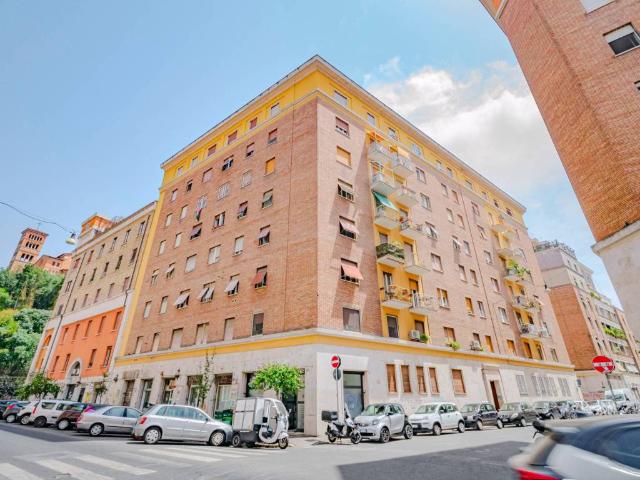 Appartamento in vendita a Roma RM