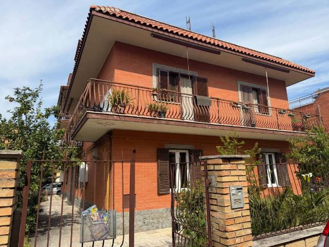 Appartamento in vendita a Roma RM