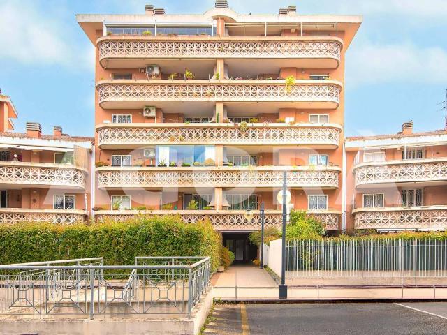 Appartamento in vendita a Roma RM
