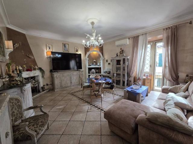 Appartamento in vendita a Roma RM