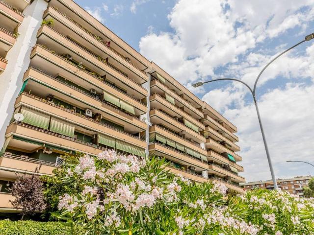 Appartamento in vendita a Roma RM