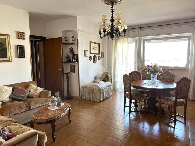 Appartamento in vendita a Roma RM