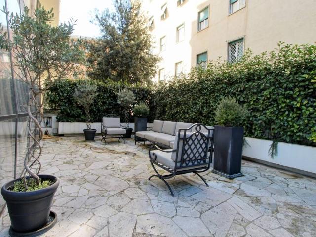 Appartamento in vendita a Roma RM