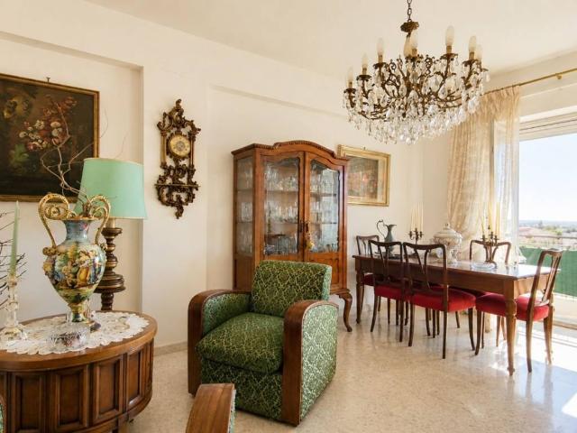Appartamento in vendita a Roma RM
