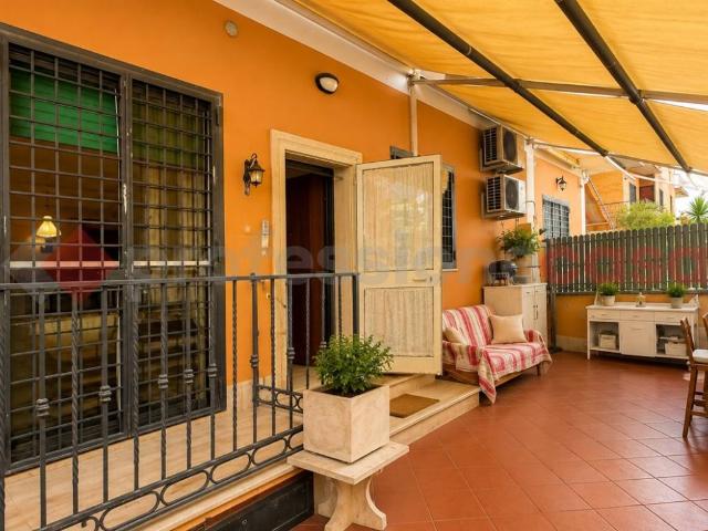 Appartamento in vendita a Roma RM