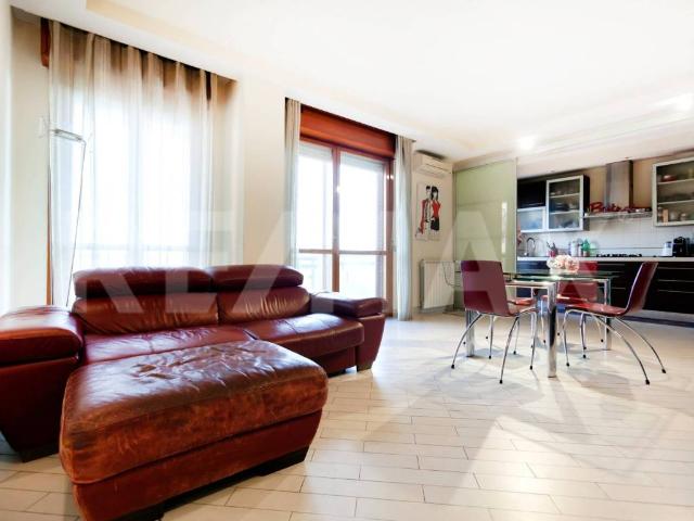Appartamento in vendita a Roma RM