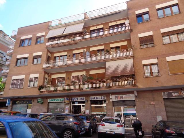Appartamento in vendita a Roma RM