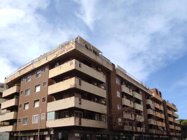 Appartamento in vendita a Roma RM