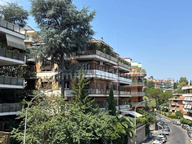 Appartamento in vendita a Roma RM
