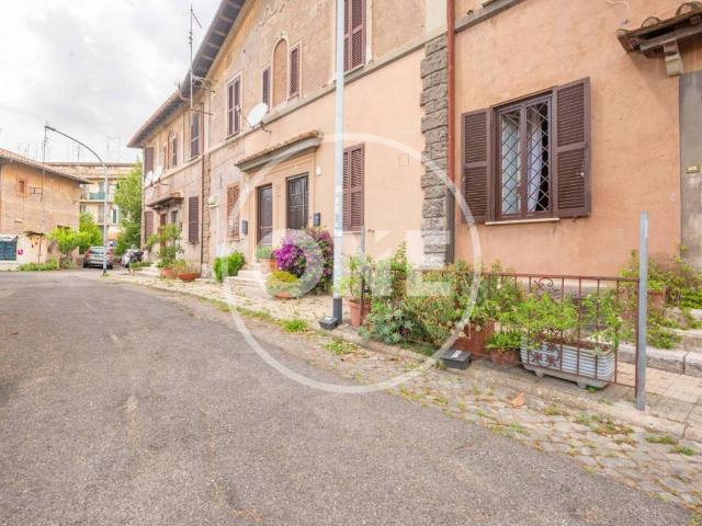 Appartamento in vendita a Roma RM