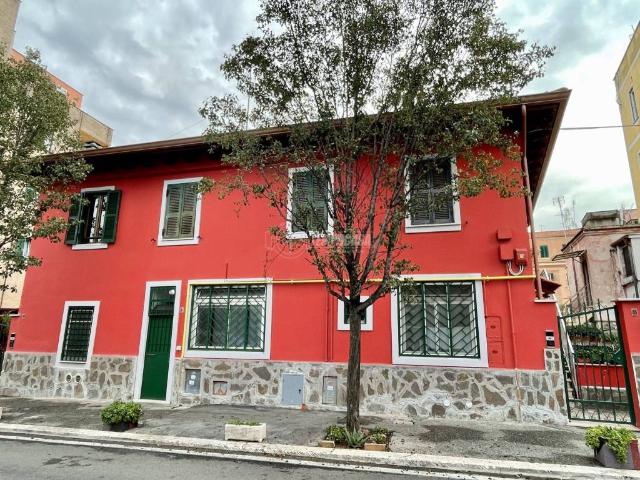 Appartamento in vendita a Roma RM