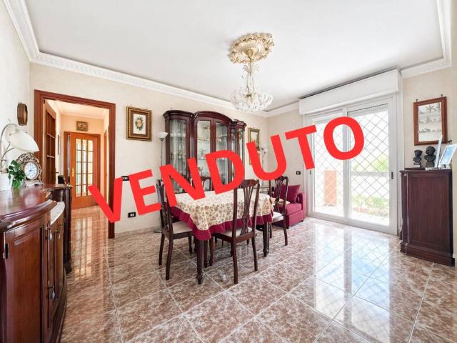 Appartamento in vendita a Roma RM