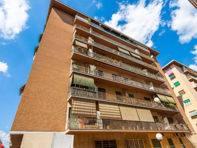 Appartamento in vendita a Roma RM