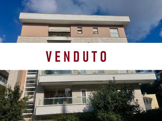 Appartamento in vendita a Roma RM