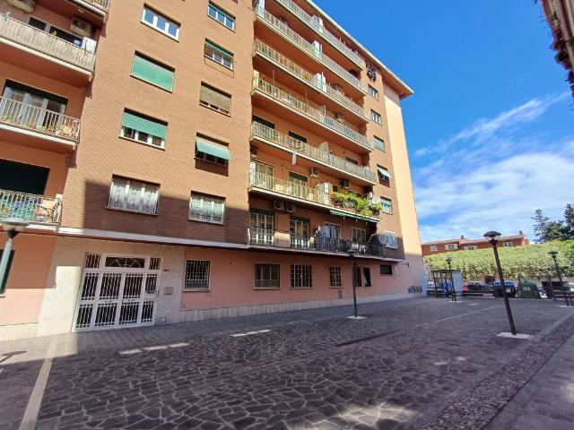 Appartamento in vendita a Roma RM