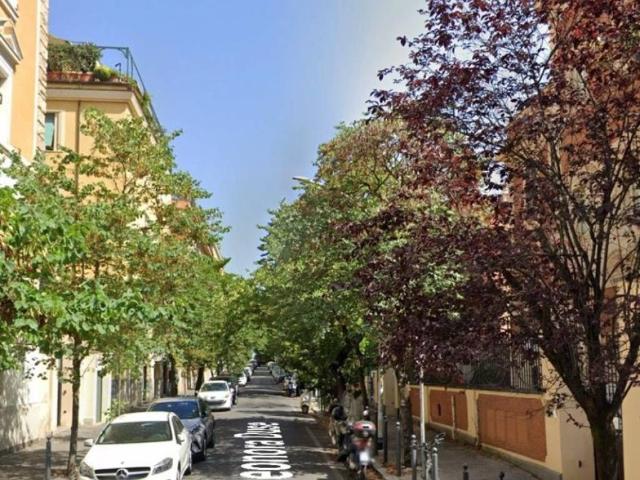 Appartamento in vendita a Roma RM