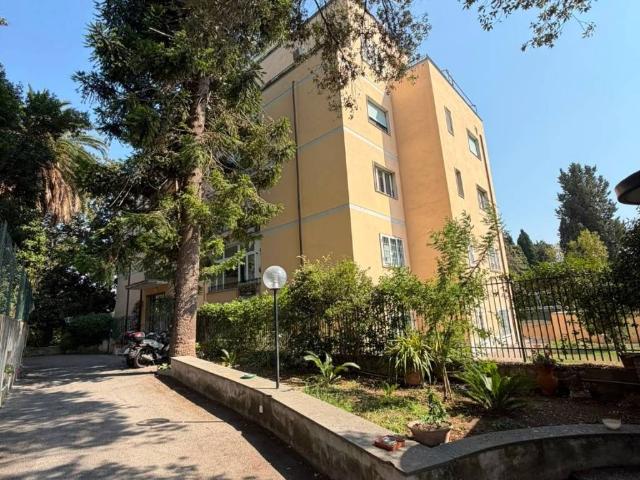 Appartamento in vendita a Roma RM