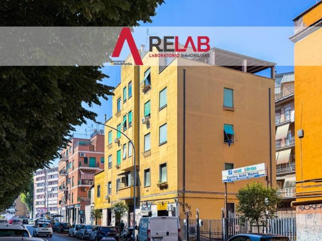 Appartamento in vendita a Roma RM