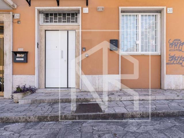 Appartamento in vendita a Roma RM