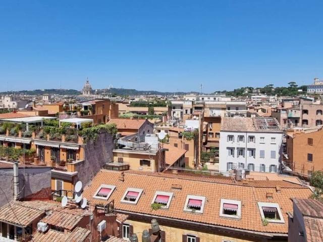 Appartamento in vendita a Roma RM