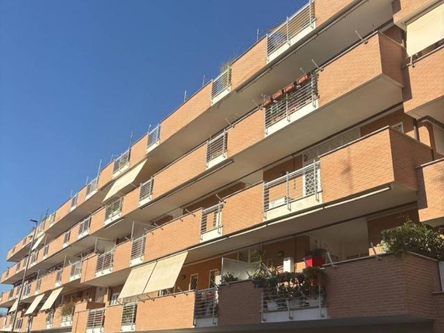 Appartamento in vendita a Roma RM