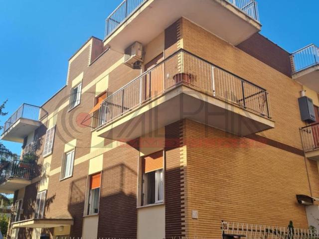 Appartamento in vendita a Roma RM