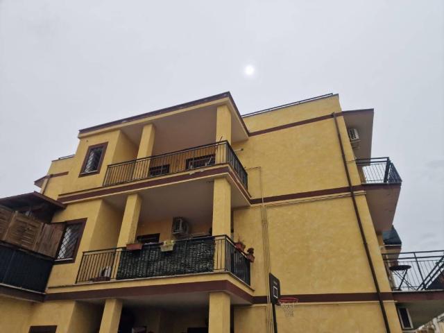 Appartamento in vendita a Roma RM