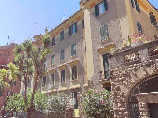 Appartamento in vendita a Roma RM