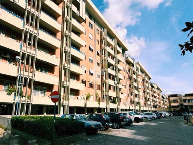 Appartamento in vendita a Roma RM