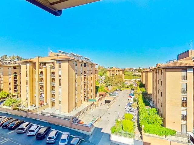 Appartamento in vendita a Roma RM