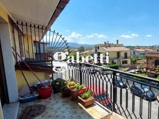 Appartamento in vendita a Roma RM