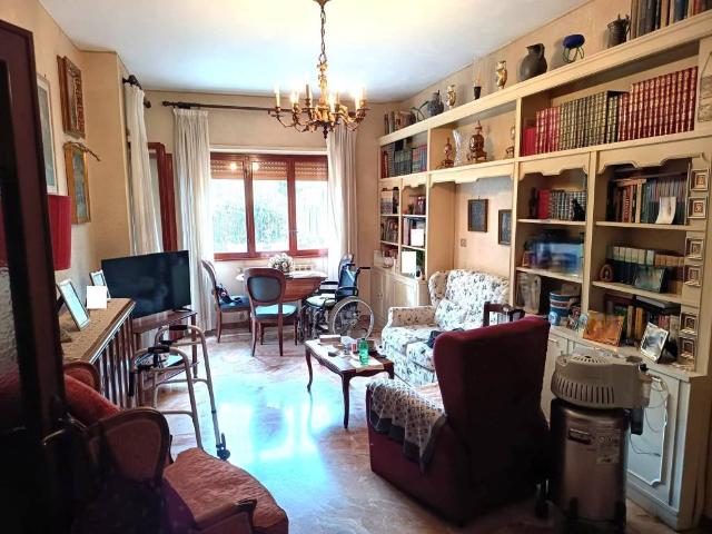 Appartamento in vendita a Roma RM