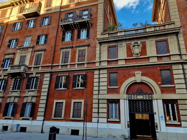 Appartamento in vendita a Roma RM