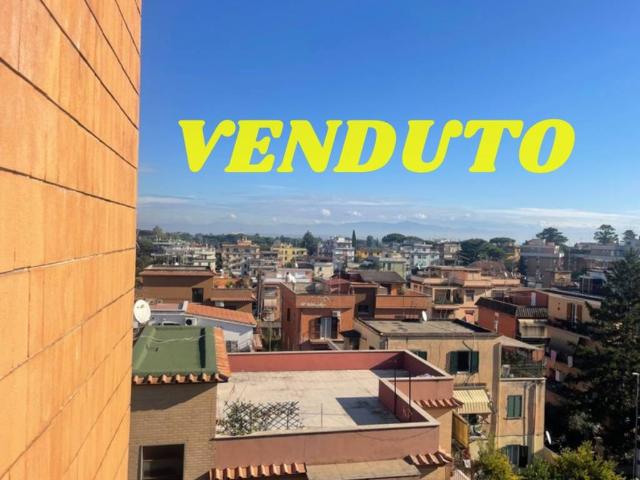 Appartamento in vendita a Roma RM