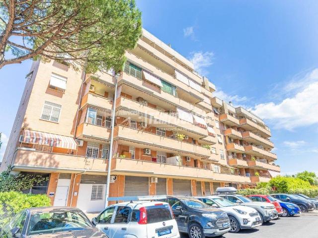Appartamento in vendita a Roma RM