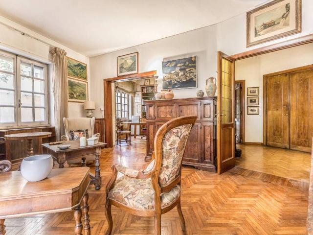 Appartamento in vendita a Roma RM