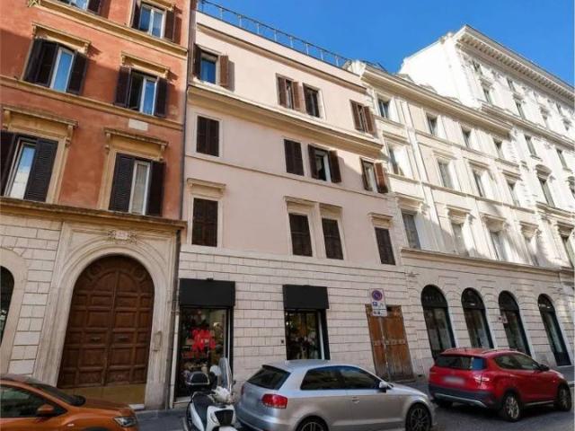 Appartamento in vendita a Roma RM
