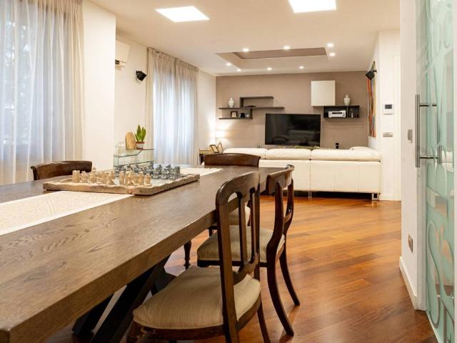 Appartamento in vendita a Roma RM