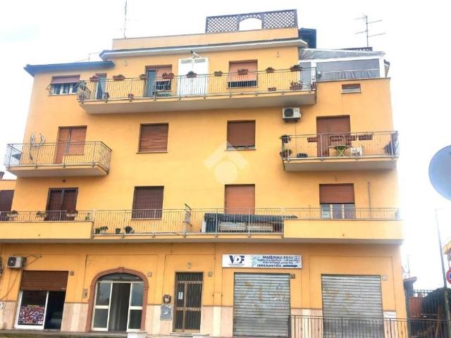 Appartamento in vendita a Roma RM