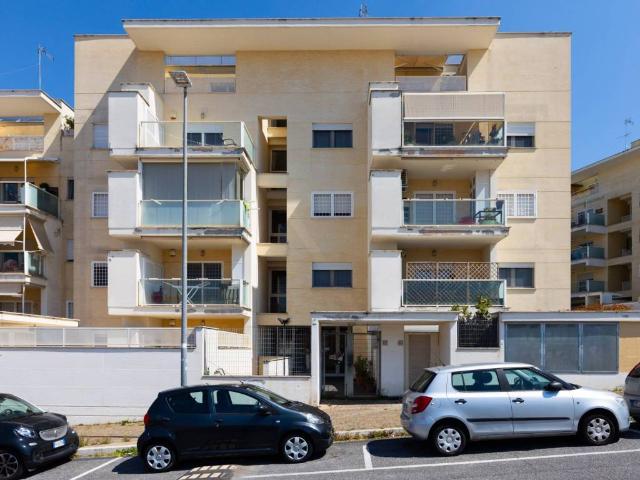 Appartamento in vendita a Roma RM