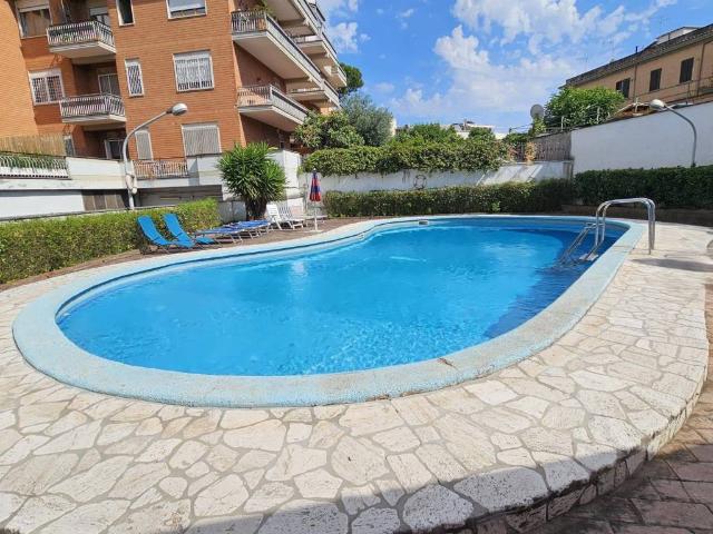 Appartamento in vendita a Roma RM