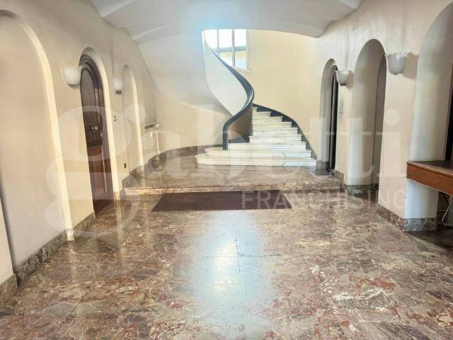 Appartamento in vendita a Roma RM